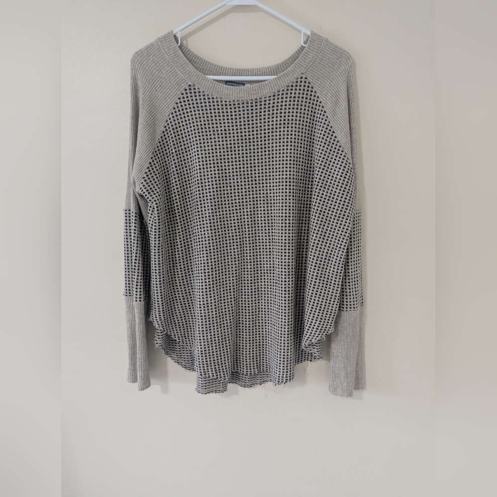 Earthbound Women's Sweater Size Large Tan/Black Long Sleeve Stretch Frayed Good